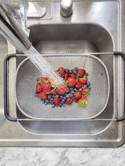 Over the Sink Colander Strainer Basket Stainless Steel, For Kitchen Sink with Rubber Grip, Fine Mesh, Large Kitchen Gadgets Tools, Expandable Home Kitchen Essentials